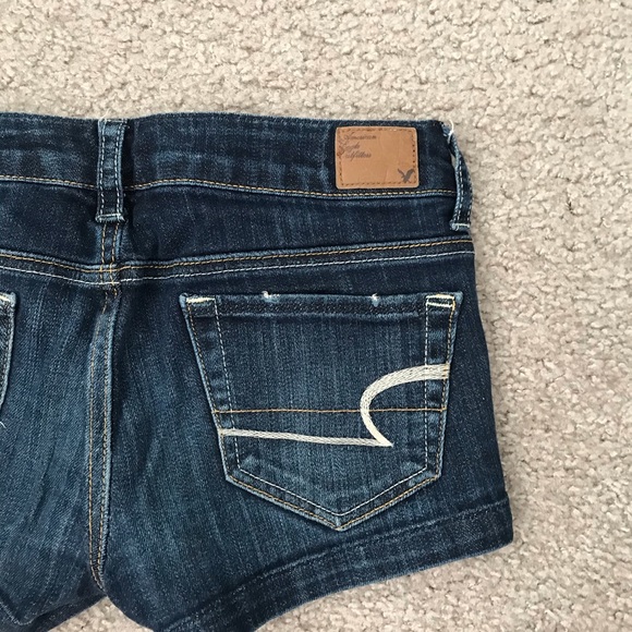 American Eagle Jean Short Shorts - Picture 5 of 9